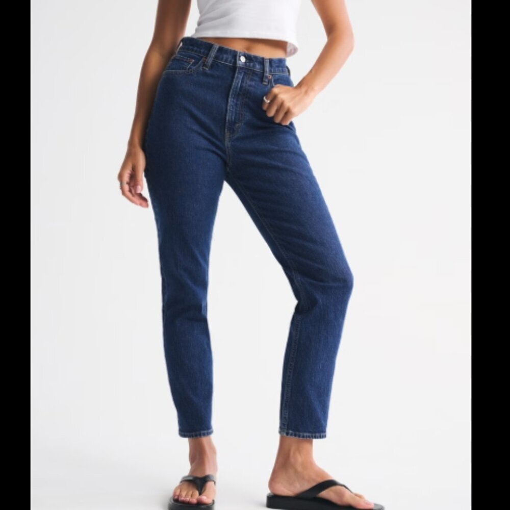 Abercrombie & Fitch Blue Wash Ultra High Rise Ankle Straight Curve Love Size 00